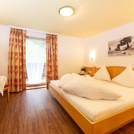 Hotel Garni Tyola 이스크글 외부 사진