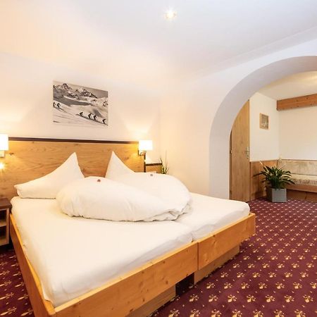 Hotel Garni Tyola 이스크글 외부 사진