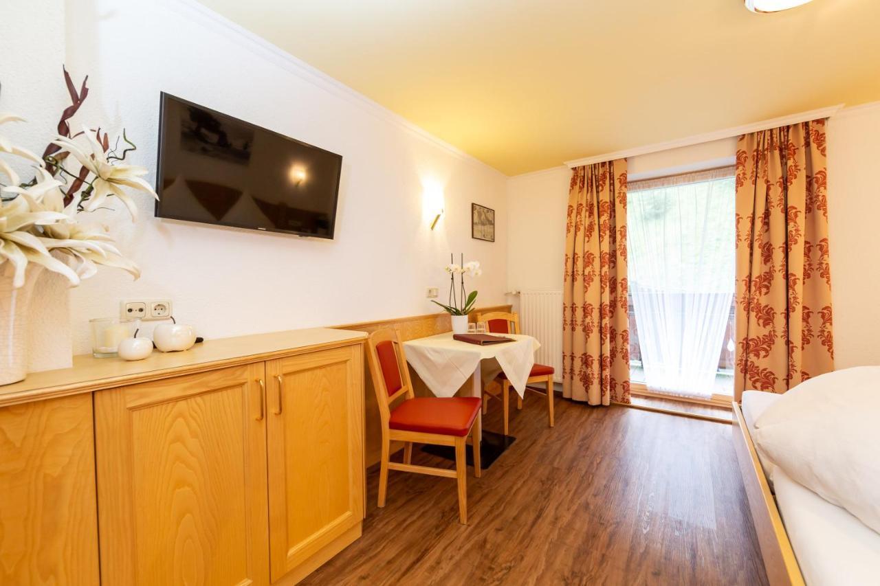 Hotel Garni Tyola 이스크글 외부 사진