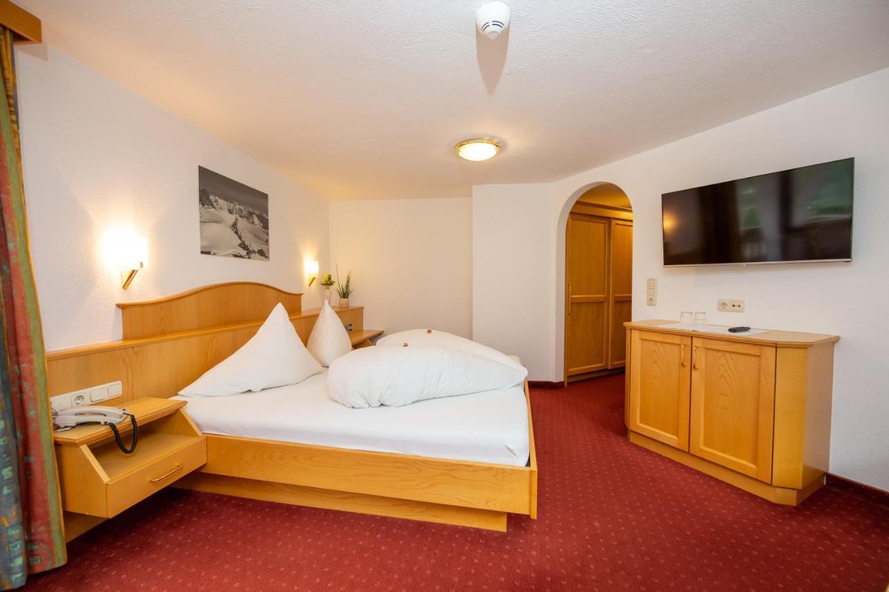 Hotel Garni Tyola 이스크글 외부 사진